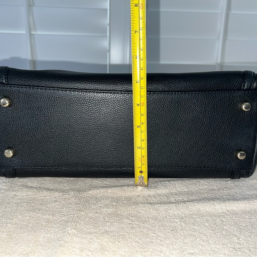 Coach Edie Turnlock Shoulder Bag - C1684-36855 - Picture 4 of 16